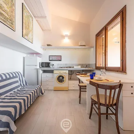 Estay - Porto Luna 25 - Hala * سيمِيوس